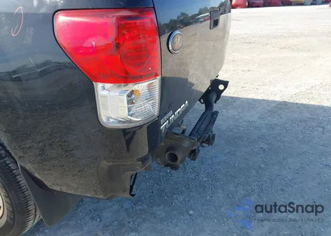 2013 Toyota Tundra Grade 4.6L V8 из США, поврежденный, VIN 5TFRM5F17DX065093